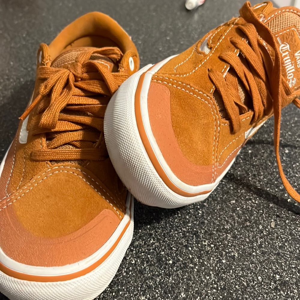 Vans ultra Cush 3d pro in pumpkin color size 5 mens (7 womens)